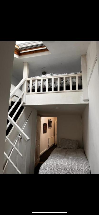 더블린 Charming Central House 아파트 외부 사진